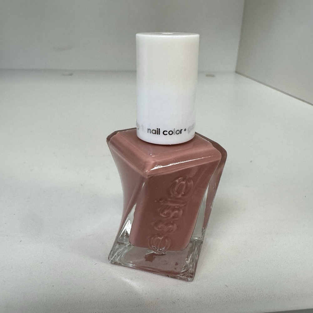 Essie Gel Couture Nail‎ Polish, Pinned Up 60, 0.46fl/oz new without box